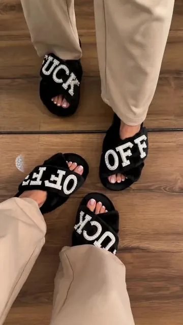 Women's Pearl Drilled Letter Plush Slippers, Soft Casual Cross Strap Design, Memory Foam, Comfortable Home Gift for Wife #SummerSlides #WomensSandals #CloudSlides #FlipFlops #BeachShoes #WomensSlides #OOTDFashion