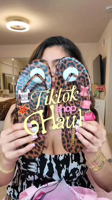 TikTok shop free sample haul 🛍️🌷 #rashellthadoll #tiktokshop #tiktokshopfinds #shopping #haul 