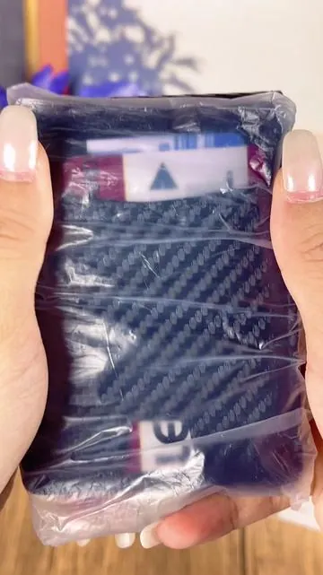 Stop carrying a brick in your pocket😅The ultimate slim bifold that actually fits in the front.#NewDropsForYou #tiktokshopspringglowup #wallet #menswallet #fathersday
