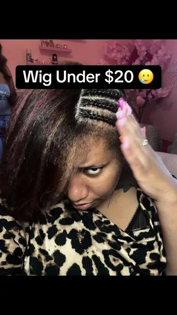 This synthetic wig was on the nicer side of wigs! It looked so cute!! #tiktokshopcreatorpicks #summervibes #tiktokgorisingstarsl1 #upartwig #wigtok 