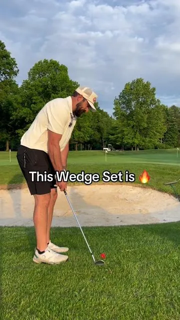 And it’s on a flash sale today too! #golfsale #golfclubs #wedgeset #golflife 