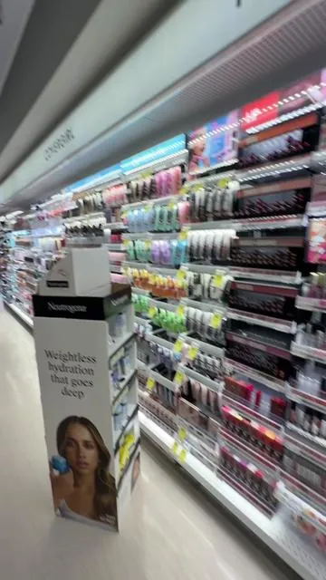 Ácido tranexamico para las manchas en la piel #tiktokshopcreatorpicks #tiktokshopmemorialday #tiktokshopdealsforyou #axilasoscuras #manchasenlapiel @Truly Beauty Los resultados pueden variar. Hablo desde mi experiencia personal. 