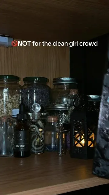 💨 🥀🧙🔥🔮🖤🕯️✨