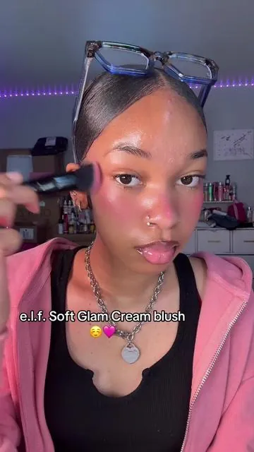 The prettiest shade of pink 🥰@e.l.f. Cosmetics #elfcosmetics #creamblush #blush #pink #aylecia 