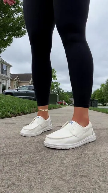 HeyDude Wendy Cru Shoes #heydudeshoes  #sliponshoes  #tiktokshopcreatorpicks 