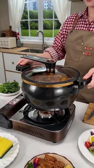 POV: You’re wasting 10 mins cooking… THIS FIXES IT 🔥 Nonstick, safe, & *so* fast. Upgrade your kitchen TODAY! #KitchenHack #CookwareGoals #FYP #TikTokMadeMeBuyIt