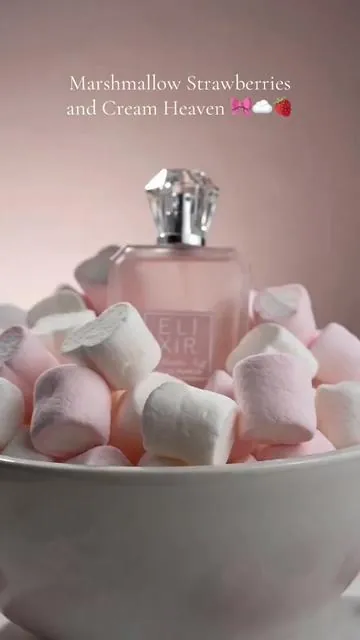 Sweet Fluffy Marshmallow and Strawberry Heaven 🎀☁️🍓 #marshmallowperfume #elixirperfume #marshmallowscent #gourmandperfume #elixir 