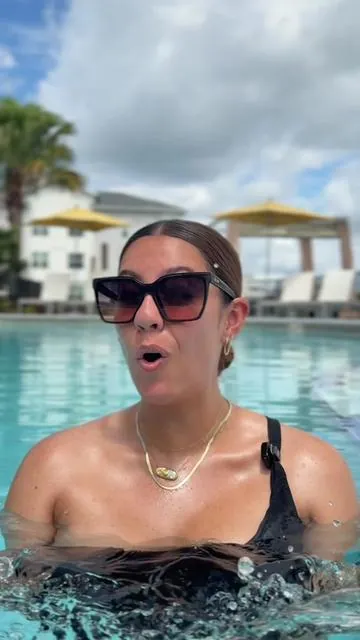 Esta cadena plana de PAVOI bañada en oro de 14k y a prueba de agua es todo lo que necesitaba para este verano 😎✨💦 #pavoi #waterproofjewelry #14kgoldjewelry #pavoijewelry #tiktokshopdealsforyoudays *oferta limitada