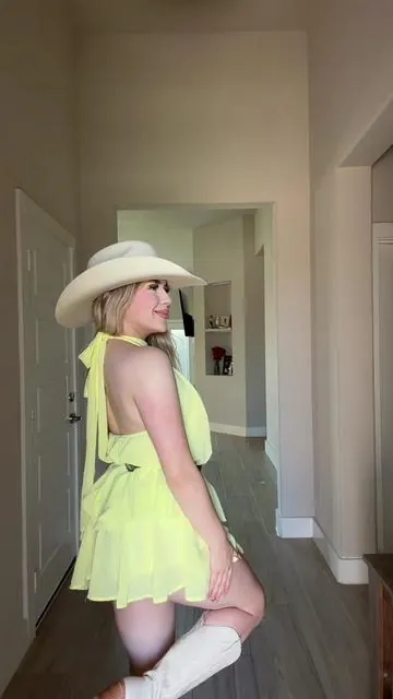OOTD para irrr de baile 🤠💛  #ootd #vaquera #foryoupage #dress 
