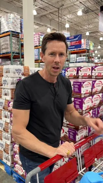 Here’s the real difference between those ready-made protein shakes and FlavCity. If you’re ready for a gut-friendly switch, grab the sampler pack on TikTok Shop!  #tiktokshopcreatorpicks #proteinpowder #proteinsmoothie #proteinpacked #protein