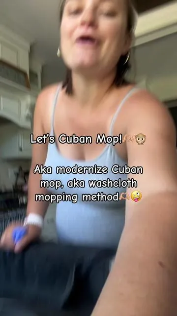 • LETS MOP! WHO else got their @Siam's Store Home Accesories mop in yet? Let me know yes no maybe so?! I still swear by this method! Old school way is the best way! Slow down and enjoy the process!🫶🏼🫶🏼🫶🏼🩷😍 let’s mop!• #cleantok #mopping #moppingfloors #cuban #fyp 