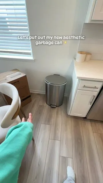 Aesthetic garbage cans excite me😂 I love it #kitchen #kitchendecor #aesthetic #kitchenfinds #tiktokshop 