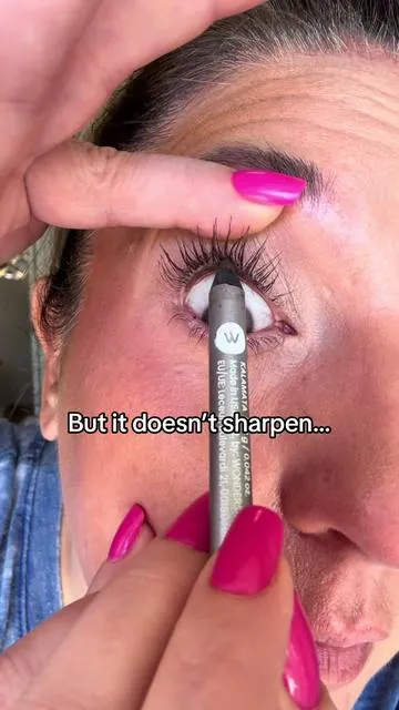 The 1440 longest eyeliner is so viral it’s hard to keep in stock. @Wonderskin @Wonderskin Beauty #eyeliner #cleanbeauty #viralmakeup #wonderskin 