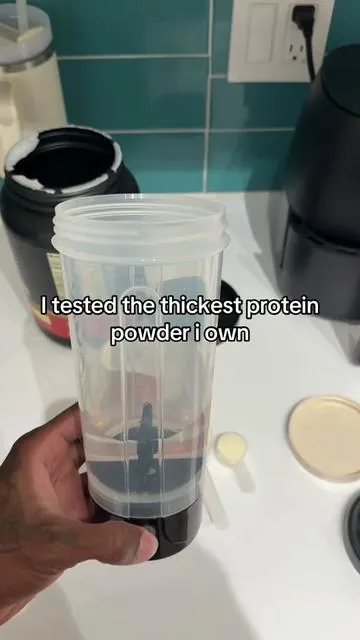 watch how fast this gets silky #proteinshake #electricshaker #shakerbottle #gym #healthy 
