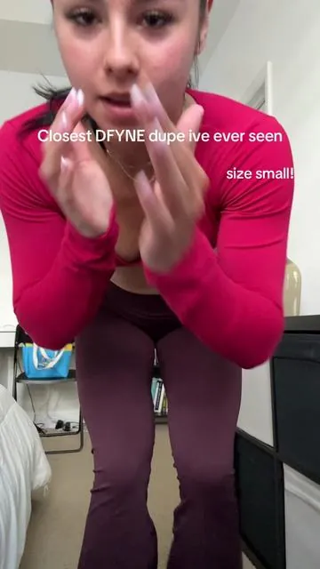 look at that LIFT AND SNATCH. very true to size