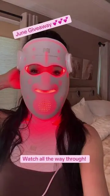 Dates to enter: 6/1/26-6/30/26 💕Follow  💕 Like, Comment, Repost 💕 Tag friends/family 💕 Enter again and follow me on IG: Jazz_Aesthetics_     Note: To make this fair, no TTS affiliates  US residents only!   GOOD LUCK ✨✨✨ #giveaways #inia #redlighttherapy #ledlighttherapy #summerglowup 
