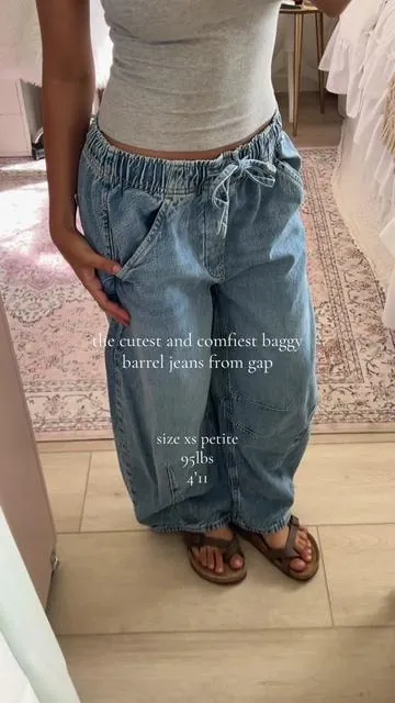 never thought i’d like barrel jeans but these ones are definitely so cute 🤍🌟 #fashionfinds #outfitinspo #baggyjeans #barreljeans #tiktokshopcreatorpicks @Gap 