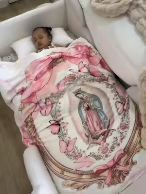 dulces sueños mi vida 🤍 #virgencita #babybed #virgendeguadalupe #toddlerbed #virgenmaria 