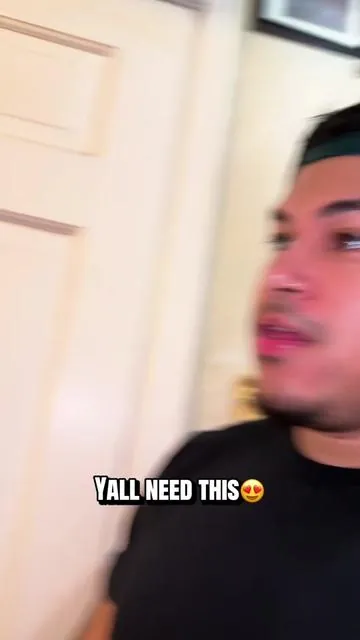 She better not steal mines no more😅IG:Jr_Villegas1 #fknjunior #fyp #foryoupage #tiktokshop #fypシ 
