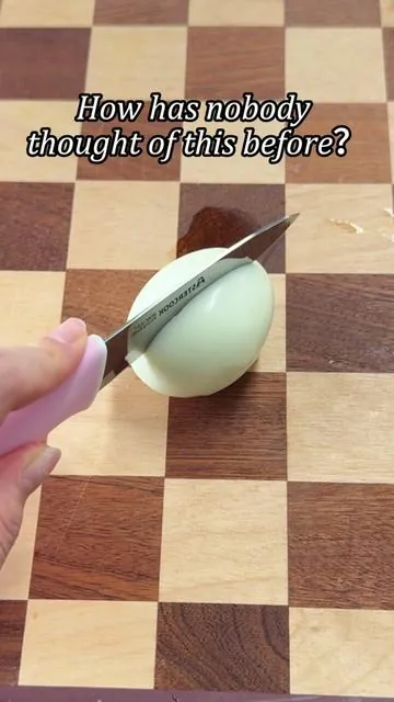 Perfect boiled eggs in minutes, no boiled water, no guessing how long#eggs#boiledegg#eggboil#eggcooker#kitchen