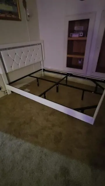 #2tex10 #bed #floatingbed #bedroommakeover  #fyp 
