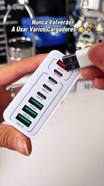 ¿Cuántos cargadores tienes ahora mismo? 😅 Con esto solo necesitas UNO ⚡ #USBCharger #FastCharging #MultiDevice #TechEssentials #dealsforyoudays 