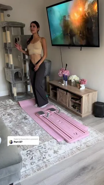 Replying to @flowerc0re Part 8l yall im OBSESSED with my new reformer!! #effectivepilatesworkout #pilatesprincess #pilatesathome #pilates #fullbodyworkout