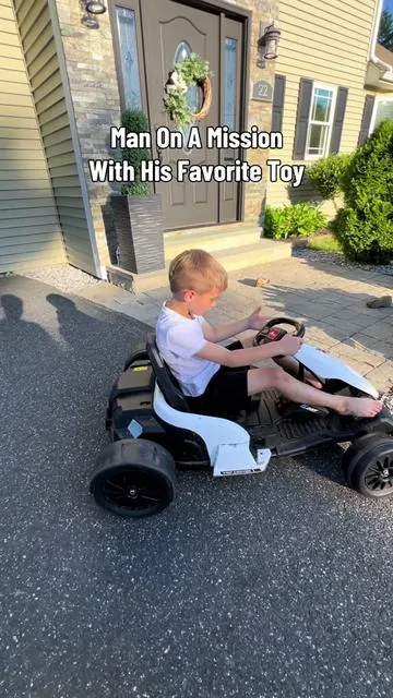 Just remember, they remember this stuff when they get older #tiktokshop #fyp #akeleotoy #gokart #kidsbelike 