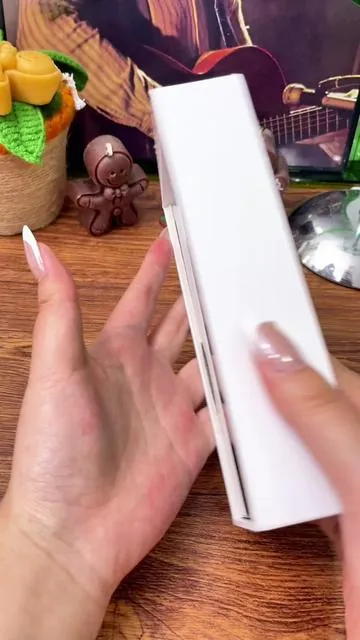 📲📲Si buscas un smartphone que combine elegancia y funcionalidad sin comprometer tu presupuesto, este modelo de 6.8 pulgadas es la opción ideal. Su diseño moderno incluye un stylus integrado, perfecto para tomar notas o navegar con total precisión en su amplia pantalla de alta definición. #androidphone #smartphone #techtips #budgetfriendly #tiktokviral   
