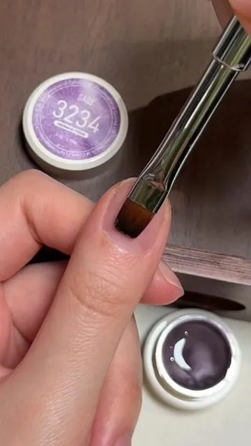 # 3234 Violet 💜 Love purple but hate dull-looking nails? This shade is just perfect, soft and vibrant! #gaoy #summernails #purplenails #cateyepolish #nailpolish 
