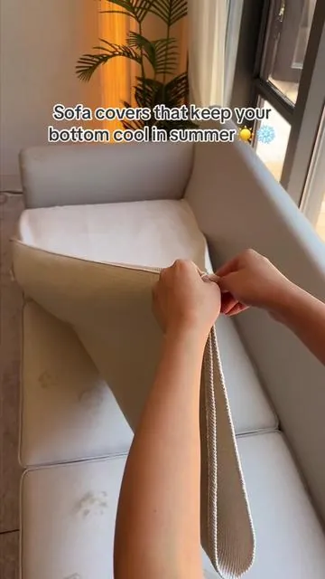 Sofa covers that keep your bottom cool in summer☀️❄️#couchcover #sofacover #dealsforyoudays #tiktokmemorialday #summervibes 