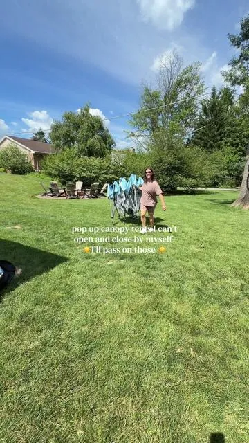 Gone are the days when you need 4 people to open a huge pop up canopy tent! Because this tent only takes ONE person to OPEN and CLOSE! #popuptent #canopytent #travelsports #campingessentials #DealsForYouDays 