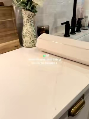 not to mention it dries faster, keeps water off your counters and prevents bacteria growth and odors✨🤍@HomeHeart American Brand Store #CleanTok #dishes #kitchengadgets #kitchenessentials #dealsforyoudays stone drying mat, clean kitchen, aesthetic kitchen, diatomaceous earth 