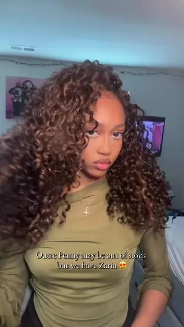 Until Penny is back in stock Zaria is available in all colors 😍 #halfwig #curlyhalfwig #wiginfluencer #wigtok #fyp 