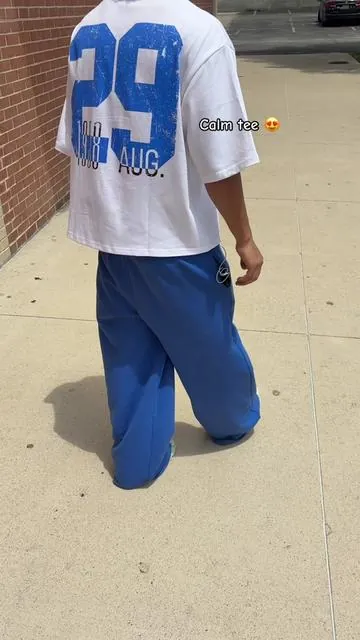 Nah this is clean #fashiontiktok #tee #croppedtee #outfitinspo #streetwear 