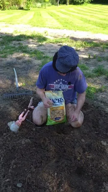 The garden kneeler is a must for any serious gardener. #gardenkneeler 
