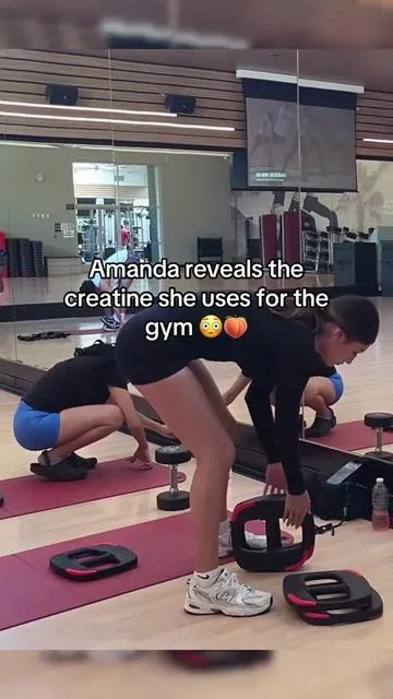 Amanda reveals the creatine she uses for the gym 😳🍑 #amandasolis #crystalizaguirre 