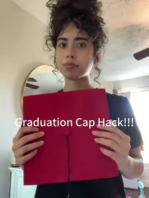 The key to this graduation cap hack is this headband!#classof2026 #senioryear #graduationcap #headband #graduate 