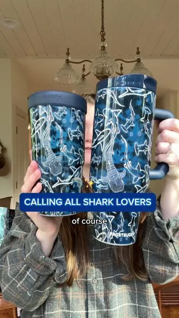These are soooo cute!! #frostbuddy #sharks #shark #cup #waterbottle 