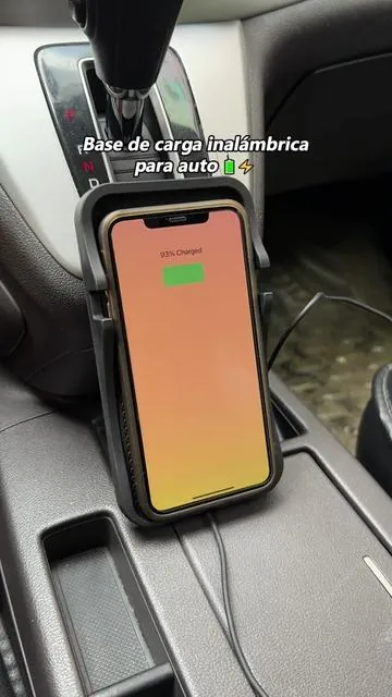 ⚡️🚗Simplemente coloque su teléfono para cargarlo: esta alfombrilla inalámbrica antideslizante se carga automáticamente mientras conduce, ¡sin complicaciones! #carcharger #fastcharger #phonecharger #dealsforyoudays #fathersdaygift 