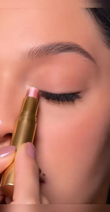 Ahora hay una promoción, compras 1 y te llevas 3.🥰❤️👇🏻👇🏻👇🏻#tiktok #tiktokshop #fyp #3ColorEyeshadow #dealsforyoudays  