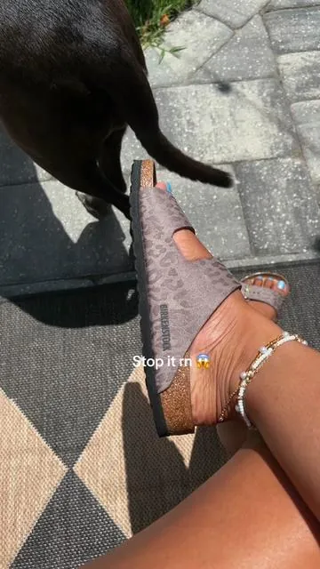 Leopard Birkenstocks 😱🖤 #birkenstocks #birks #birkenstock #dealsforyoudays #SummerVibes 