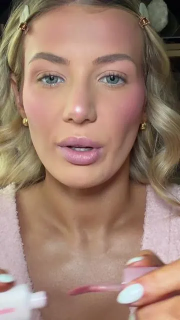 This is the “Best Duo” - the perf baby pink blurred lip🎀 @Colorgram US #colorgram #lipcombo #kbeauty #koreanmakeup #viralmakeup 