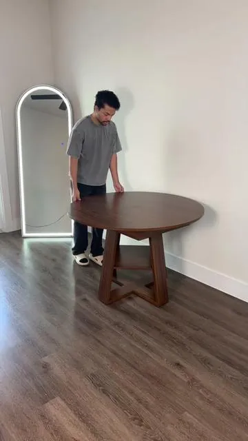 This is one of the best quality tables at such an affordable price along with the unique design. Absolutely love it!! #sweetcrispy #sweetcrispyfurniture 