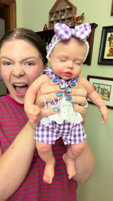 She’s perfect! #rebornbaby #dealsforyoudays #pretendplay #reborndoll #dfyd @Babeside 