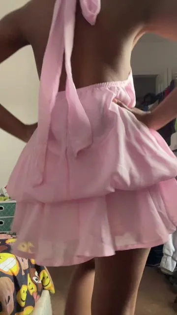 my absolute new fav dress ever hellllloooo it’s SO flowy!!💝💝😽
