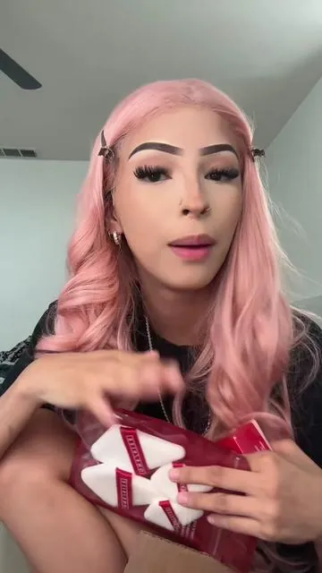 bomb.com #foryou #onesizebeauty #pinktranslucentpowder #makeup #foryoupage 