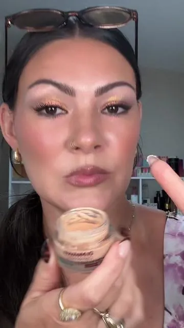 Why not fix your under eye problems instead of just covering it up 🤷🏽‍♀️ @Dr.Melaxin Official #drmelaxin #drmelaxinundereyecream #undereyecream #dealsforyoudays 