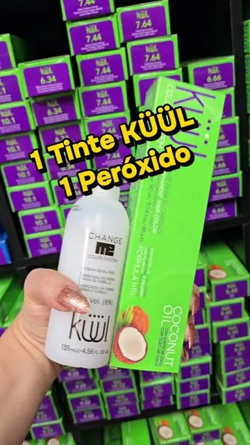 1 Tinte KÜÜL + 1 Peróxido KÜÜL 🚚 Envío GRATIS Consigue tu tono favorito de KÜÜL junto con el peróxido del volumen que necesites. Ideal para cobertura de canas, retoques y coloración profesional en casa o salón. ✨ Elige tu color favorito ✨ Selecciona el volumen de peróxido que prefieras ✨ Calidad profesional KÜÜL ✨ Envío GRATIS en Estados Unidos #KUUL #TinteKUUL #HairColor #ColoracionProfesional #EnvioGratis 