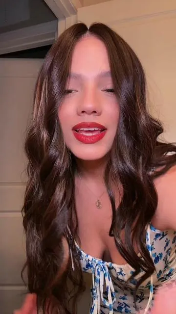 En menos de 5 minutos eres otra persona 😍 @FRODIO #tiktokshopmemorialday #dealsforyoudays #tiktokshopcreatorpicks #frodiohair #kiikiimarie 